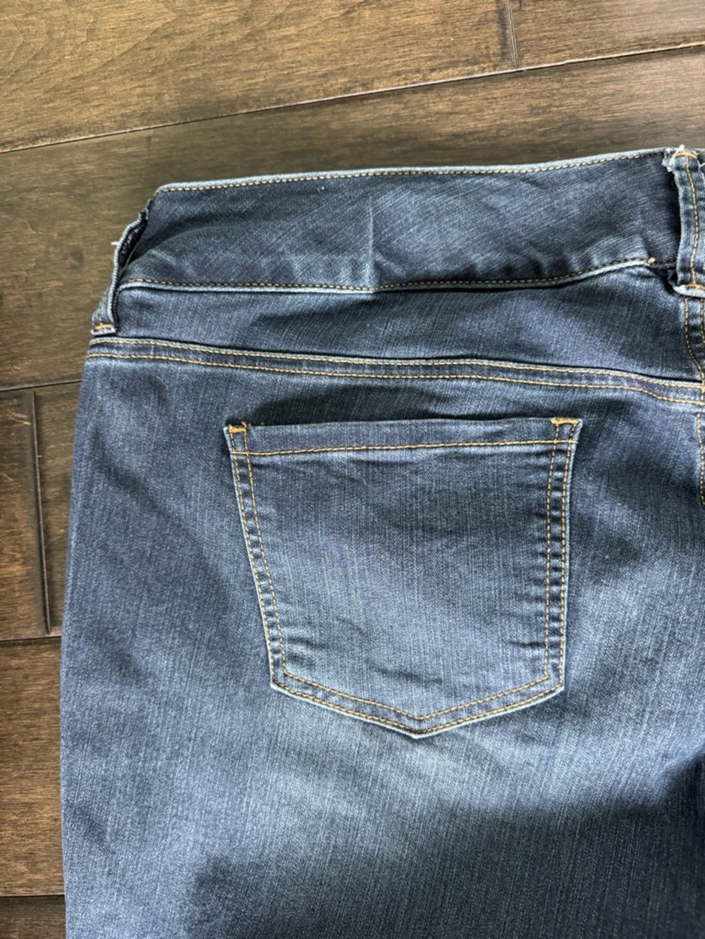 ❤️3/$30 Torrid Jeans Women’s 20R DarkWash High Rise Skinny Jegging Triple Button - Picture 5 of 11